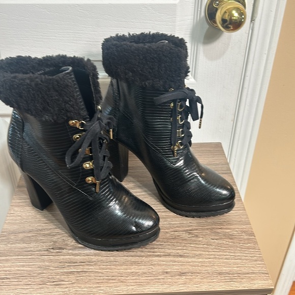 SHOEDAZZLE ANNELI PLATFORM BLOCK HEELS BOOTI LACE UP IN SIZE 10 - Picture 5 of 10